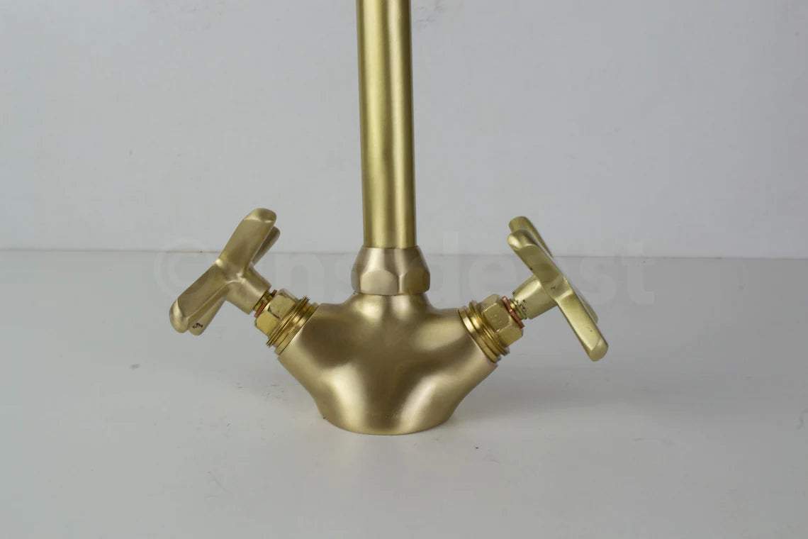 Single Hole Bathroom Faucet - Antique Brass Bathroom Faucet