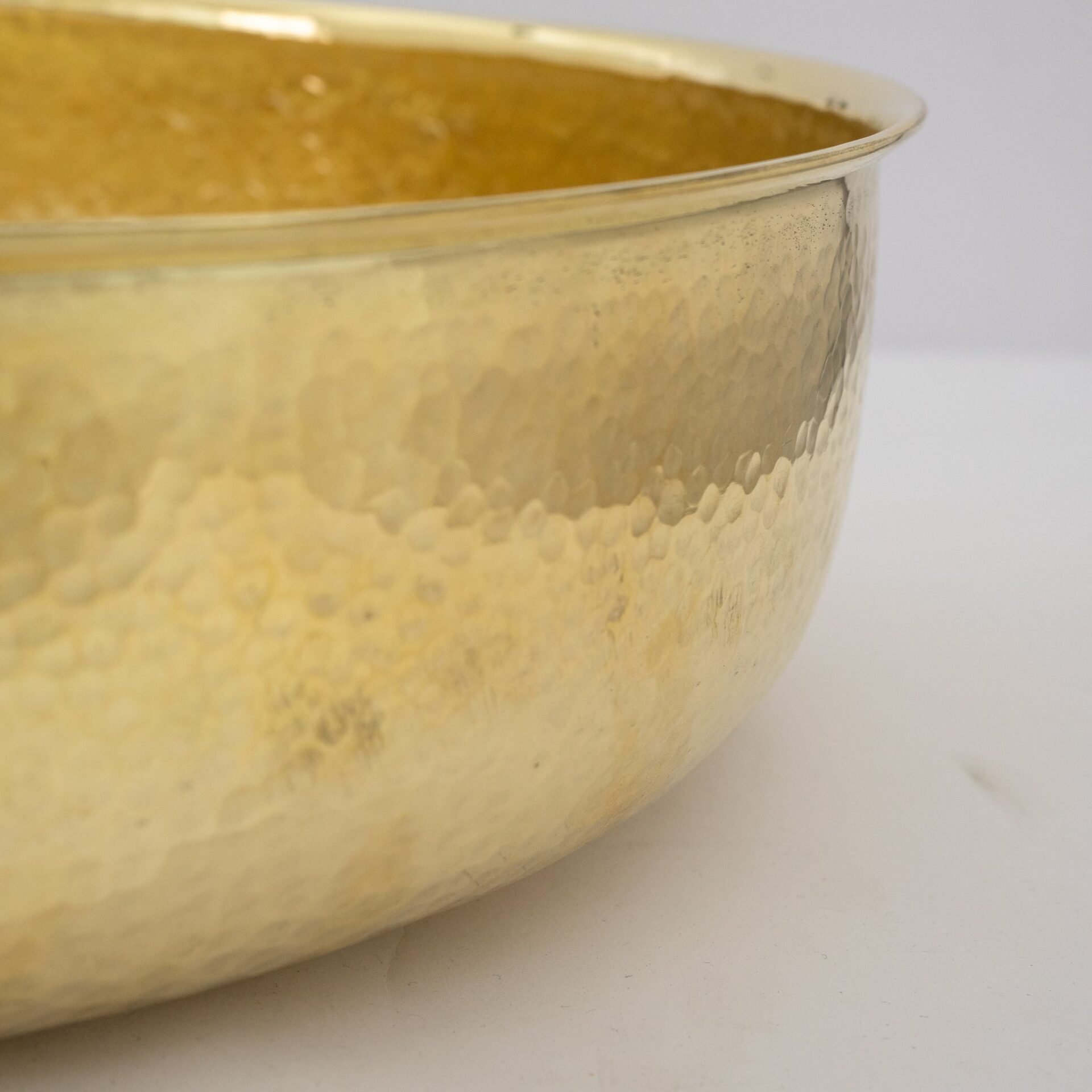 Unlacquered Hammered Brass Countertop Washbasin, Solid Brass Bathroom Vessel Sink